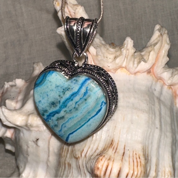 Sale* Wave Jasper Heart handcrafted naturally sourced gemstone pendant - Picture 4 of 8